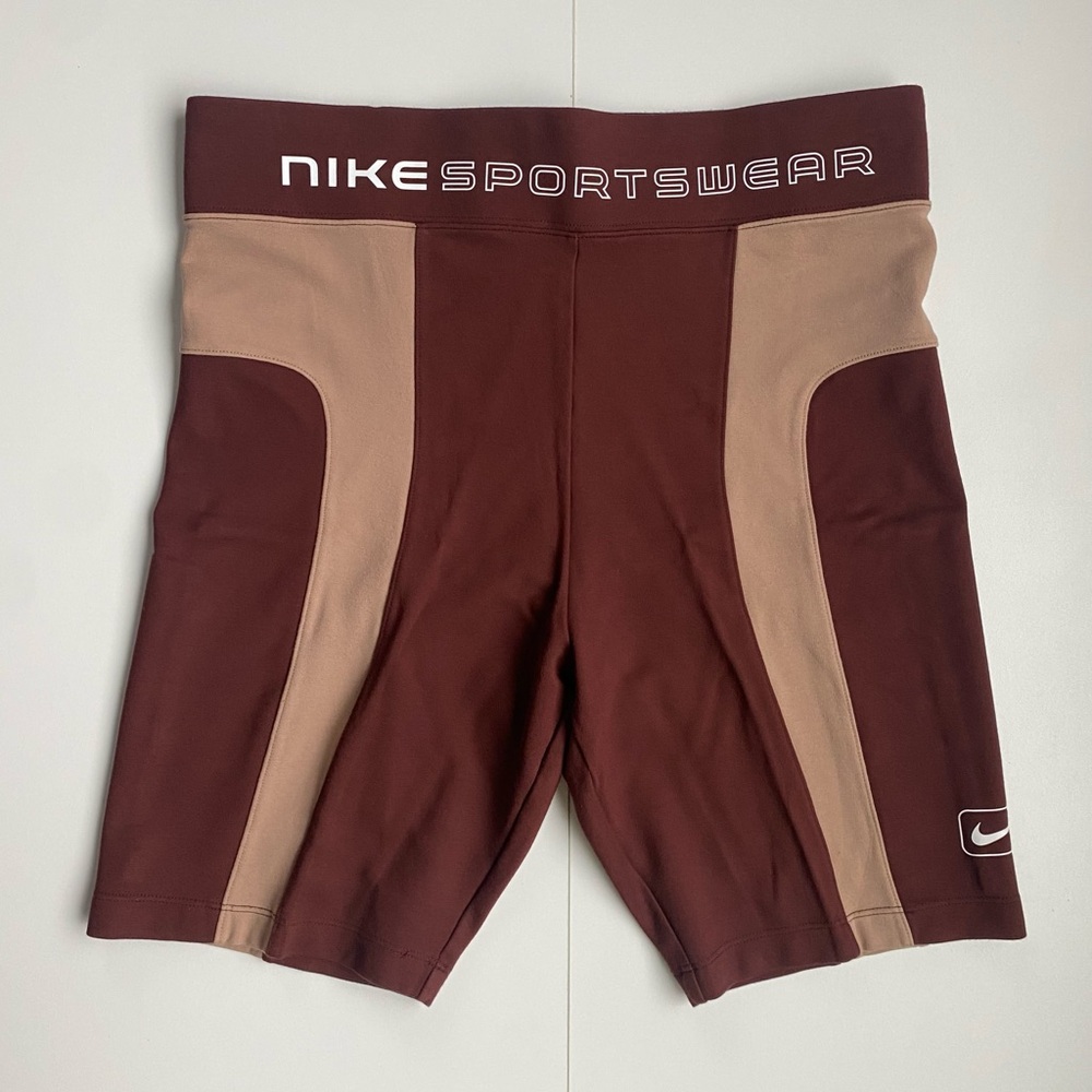 Nike Women's Street Biker Shorts